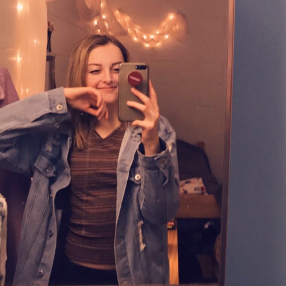 Meet your Posher, Amelia